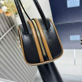 Picture of Prada Handbags _SKUfw195784467fw